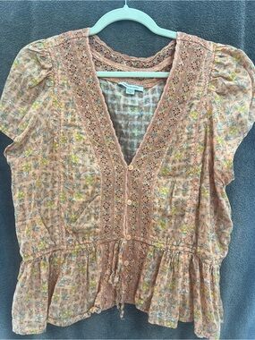 American Eagle Outfitters Peach Floral Crochet-Trim Button Front Blouse